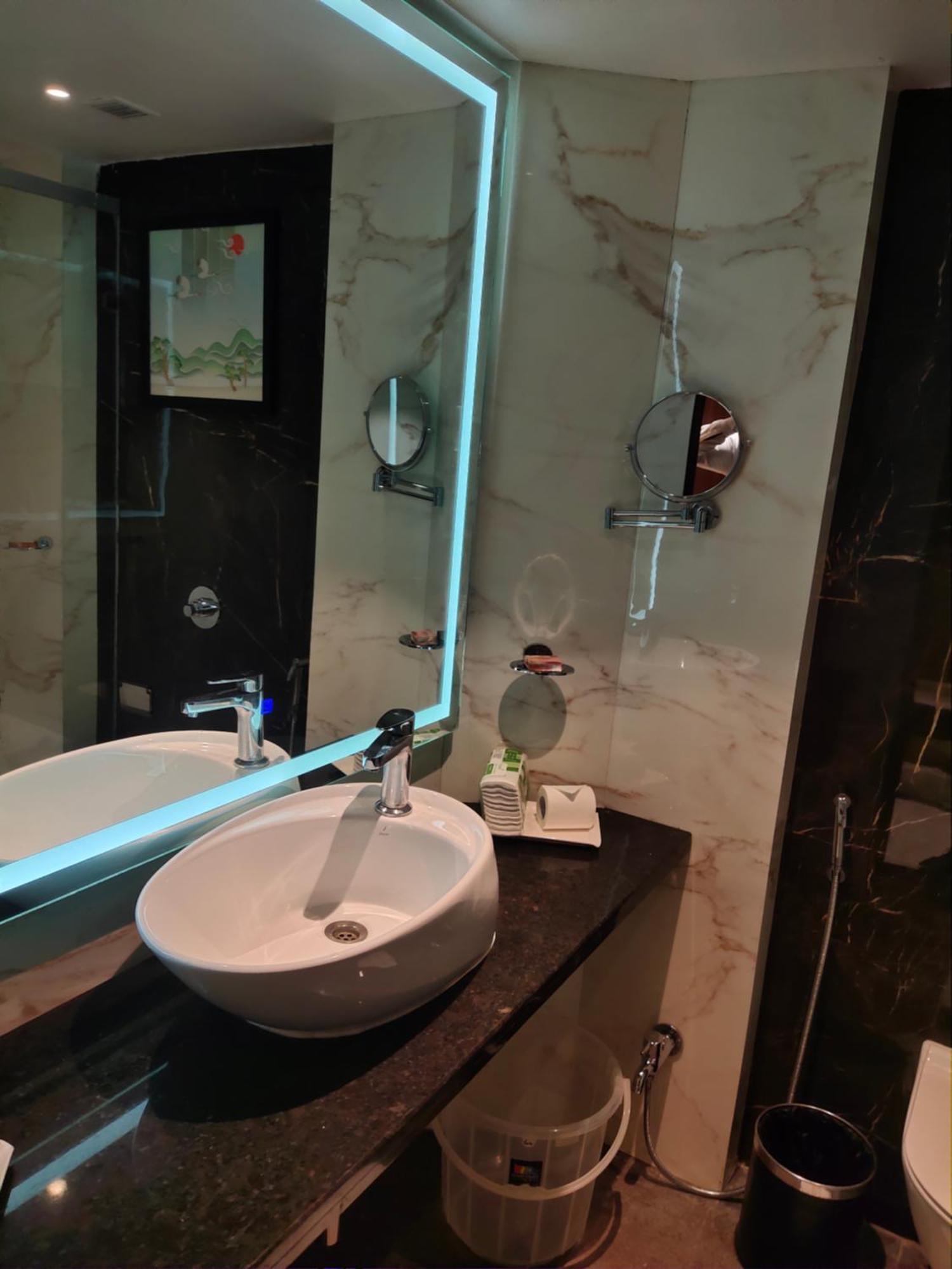 Hotel The Plaza Хидерабад Екстериор снимка