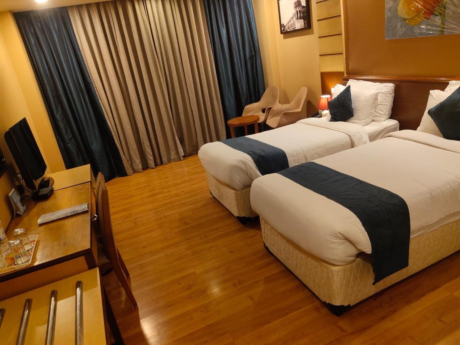 Hotel The Plaza Хидерабад Екстериор снимка