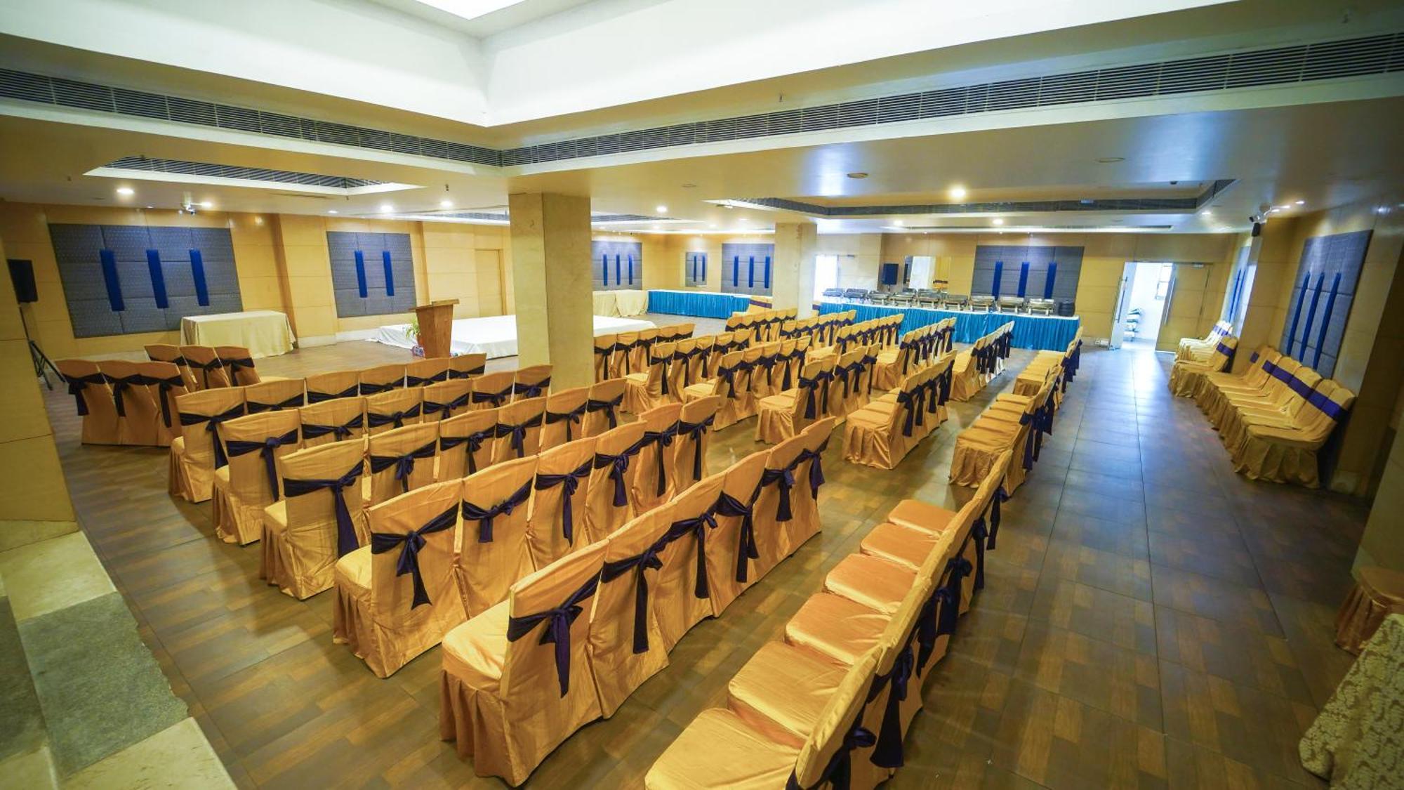 Hotel The Plaza Хидерабад Екстериор снимка