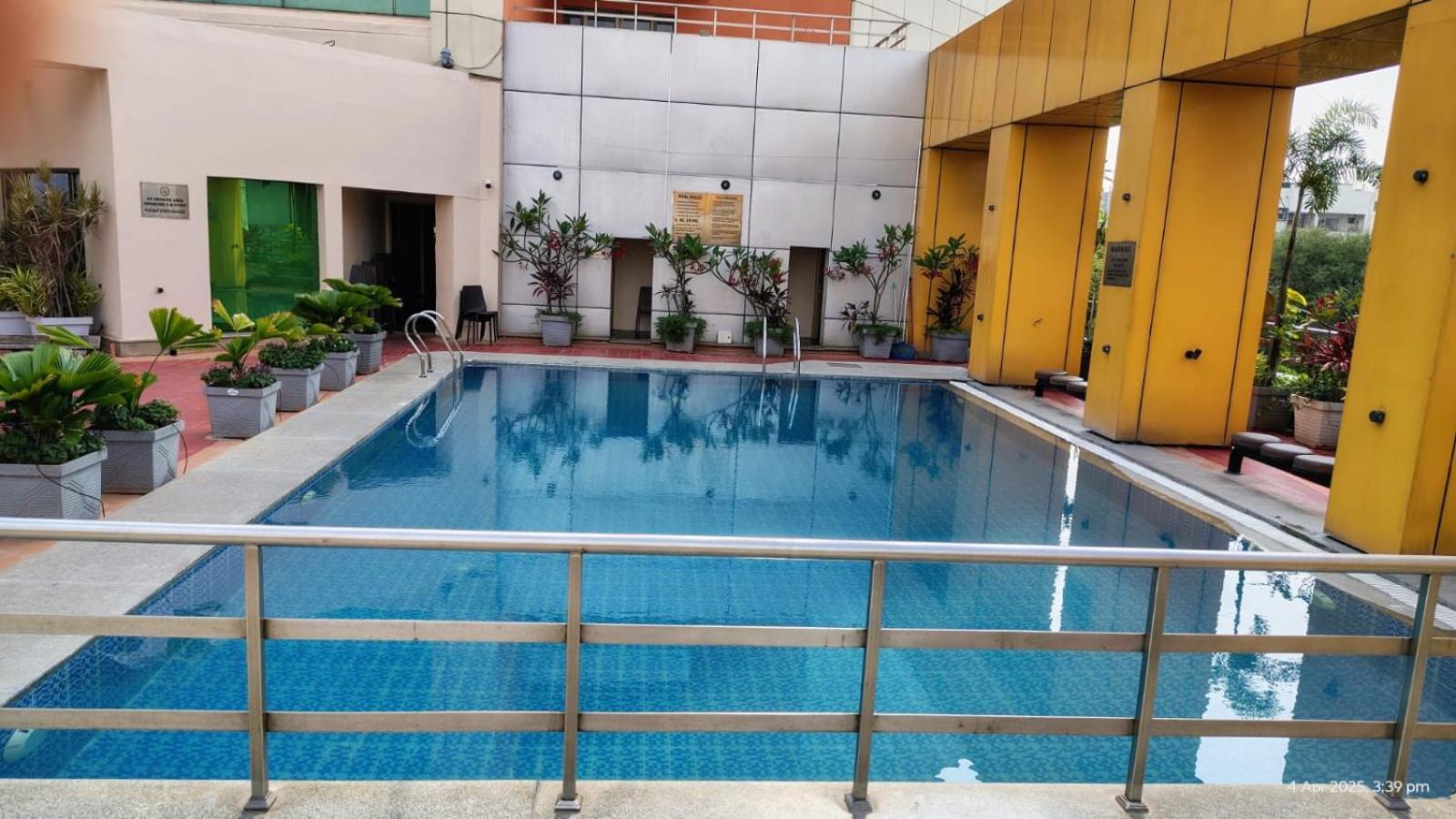 Hotel The Plaza Хидерабад Екстериор снимка