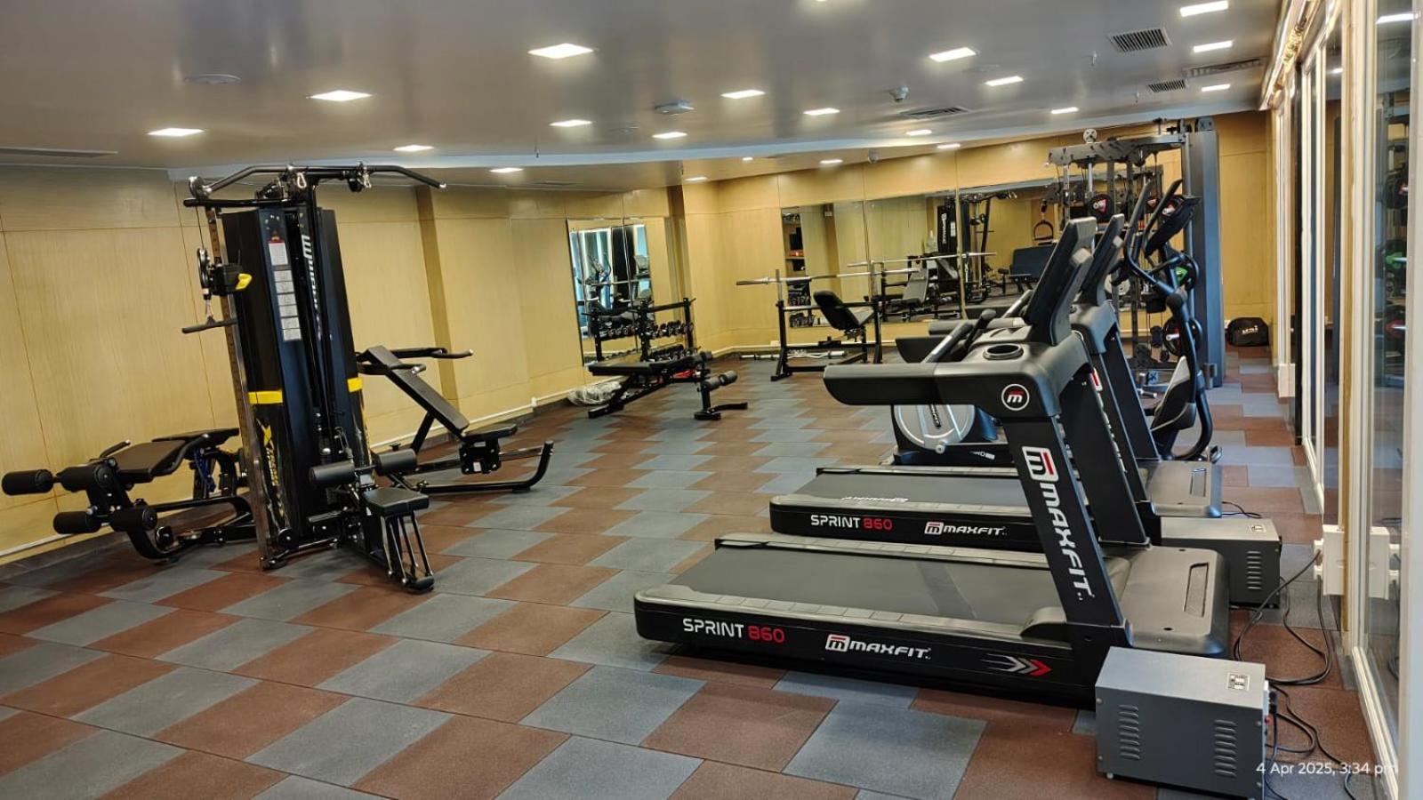 Hotel The Plaza Хидерабад Екстериор снимка