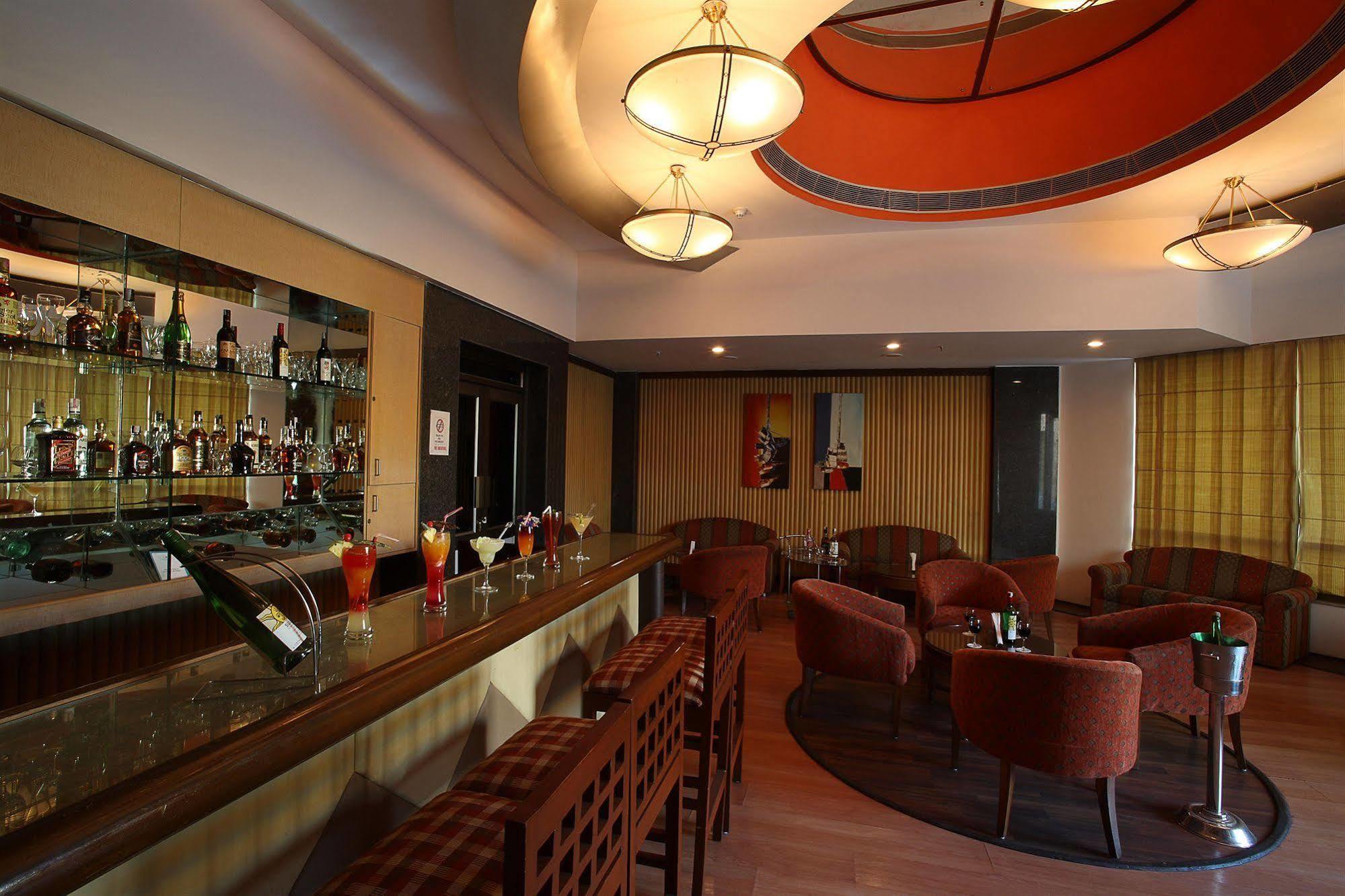 Hotel The Plaza Хидерабад Екстериор снимка
