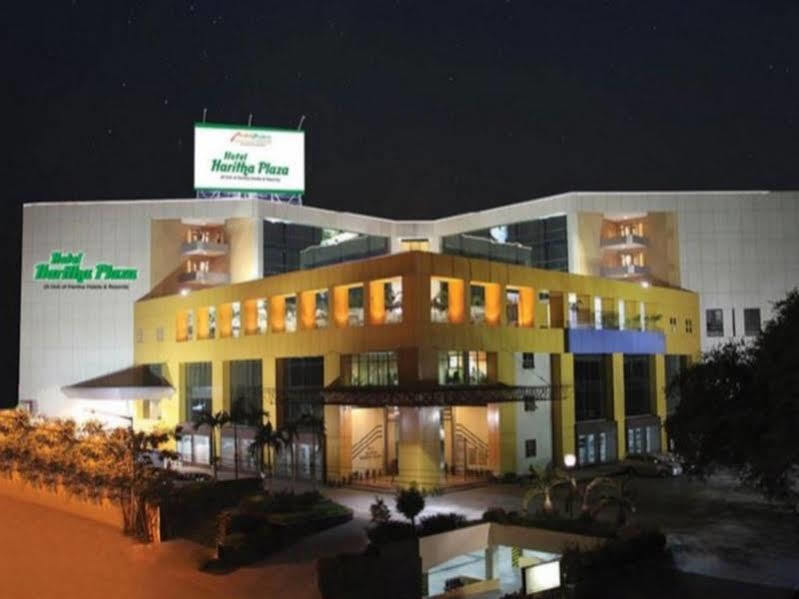 Hotel The Plaza Хидерабад Екстериор снимка